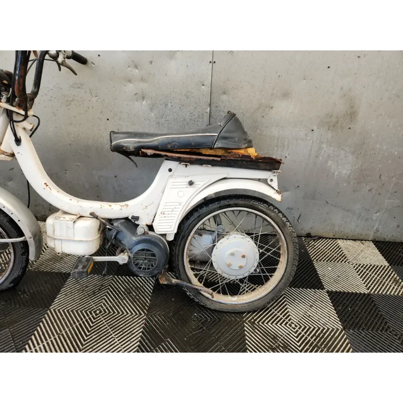 PIAGGIO mobylette 50 Essence