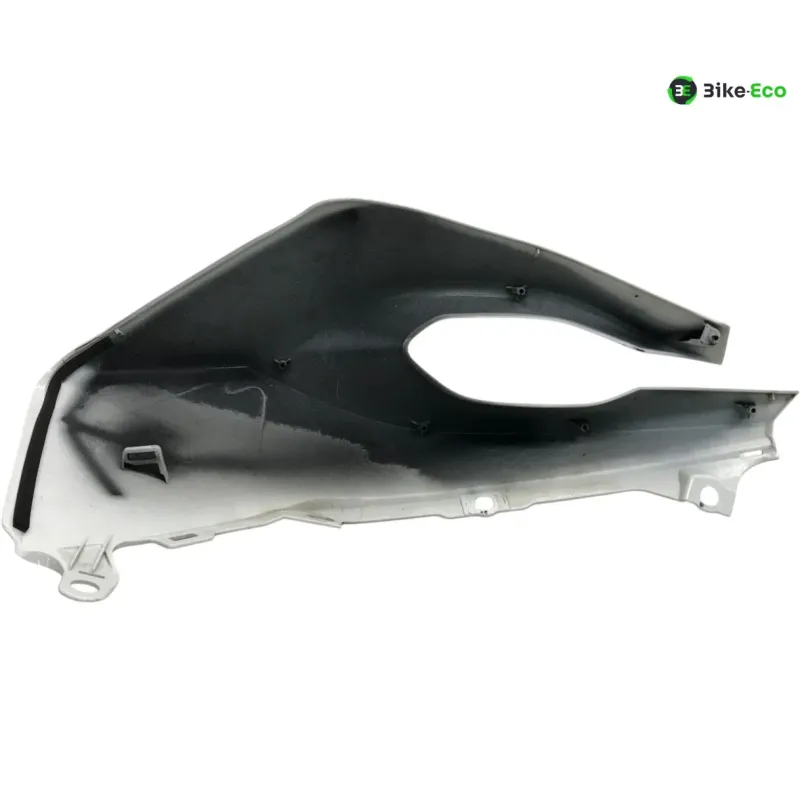 Cache reservoir droit YAMAHA MT09 850 2015-2017 TRACER 900