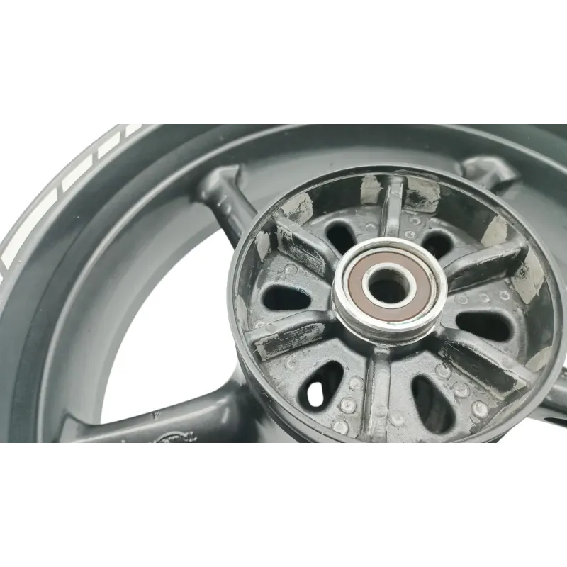 Jante arriere TRIUMPH STREET TRIPLE 675 2007 - 2011