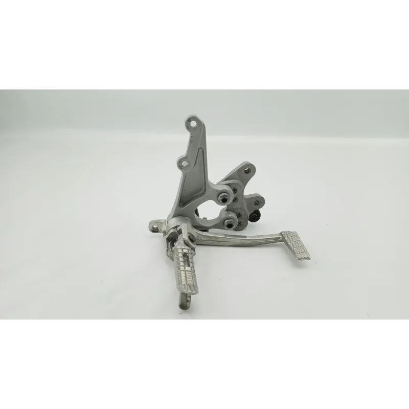 Platine avant droite SUZUKI GSXR 1000 2009 - 2011