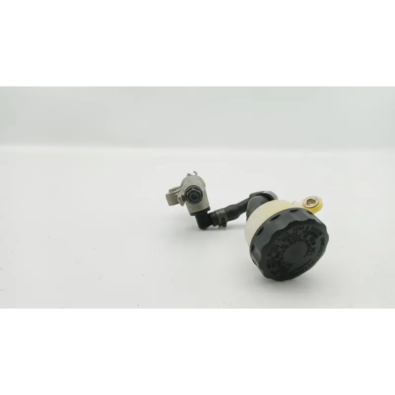 Maitre cylindre frein arriere HONDA XRV 750 AFRICA TWIN 2000 - 2003