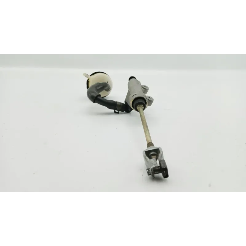 Maitre cylindre frein arriere HONDA XRV 750 AFRICA TWIN 2000 - 2003