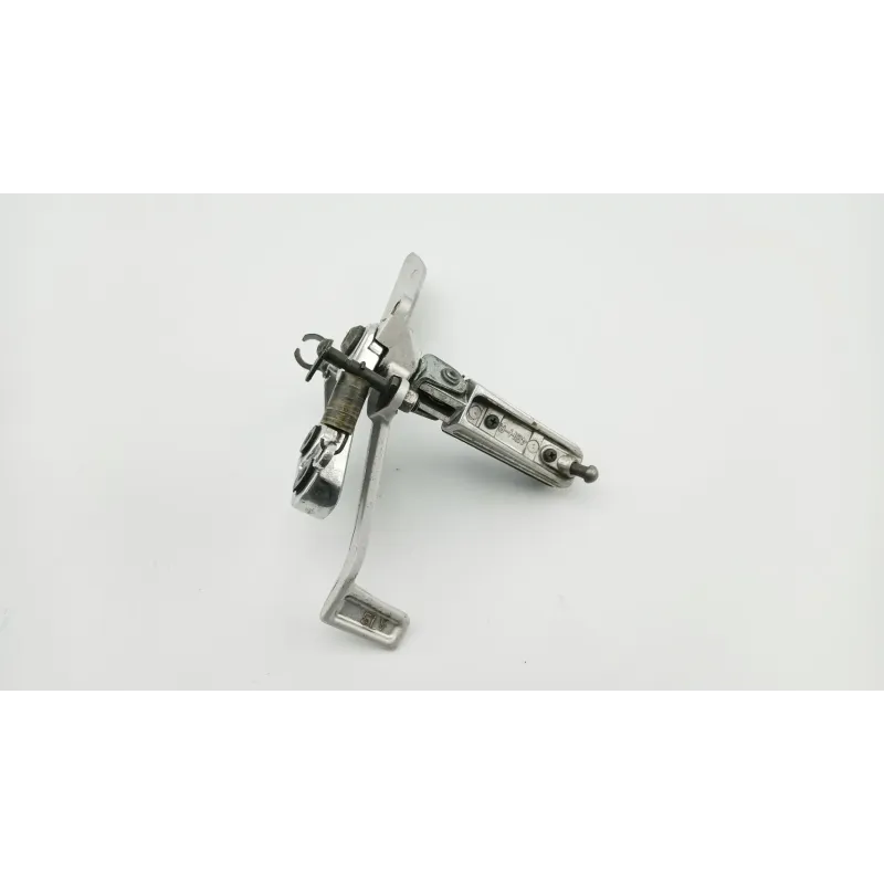 Platine avant droite YAMAHA FZS 1000 FAZER 2001 - 2005