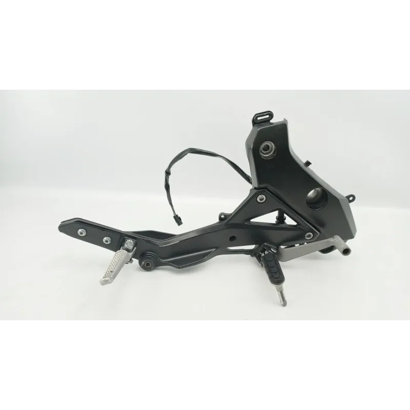 Platine avant droite HONDA CBR 600 F 2011 - 2013