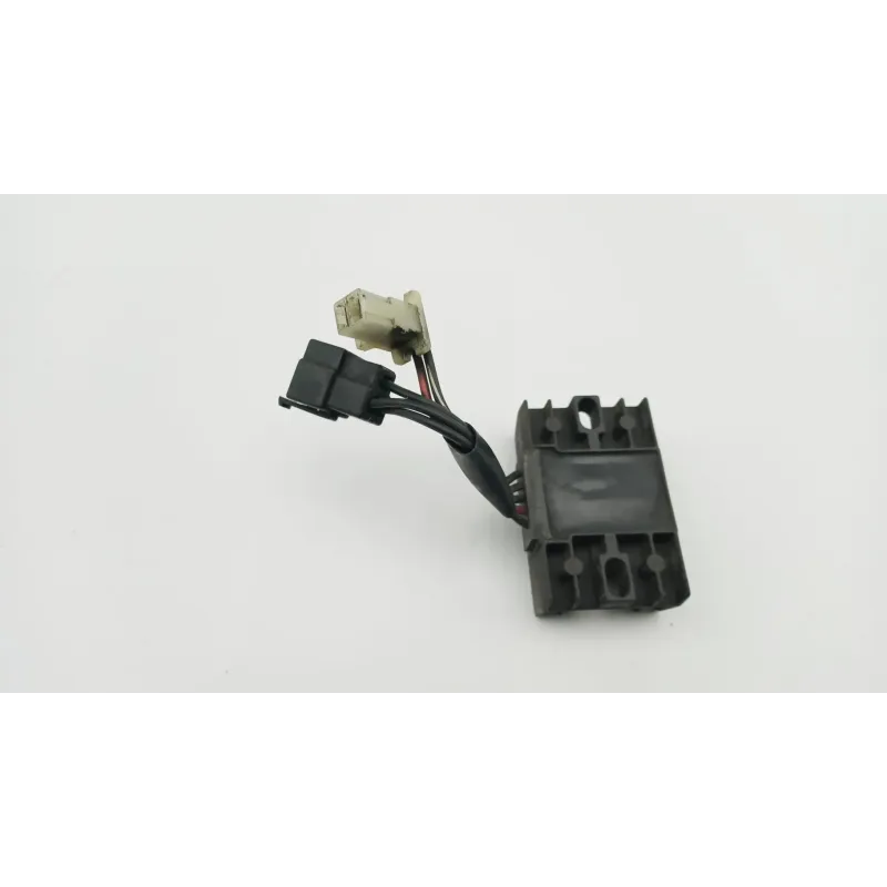 Regulateur charge batterie SUZUKI GZ 125 MARAUDER 1998 - 2000