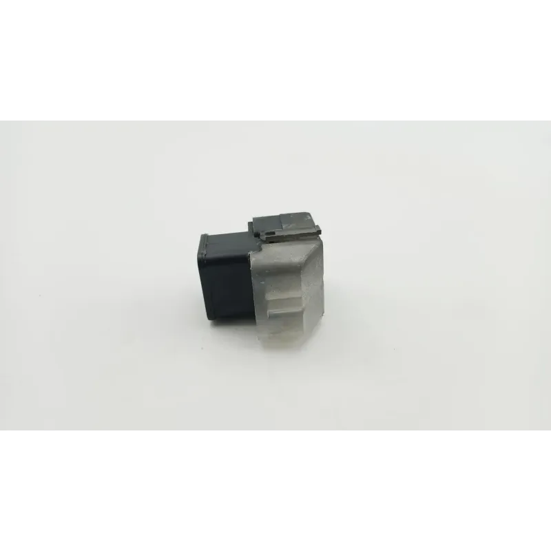 Relais de demarreur SUZUKI GZ 125 MARAUDER 1998 - 2000