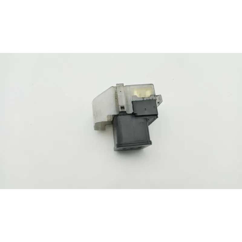 Relais de demarreur SUZUKI GZ 125 MARAUDER 1998 - 2000