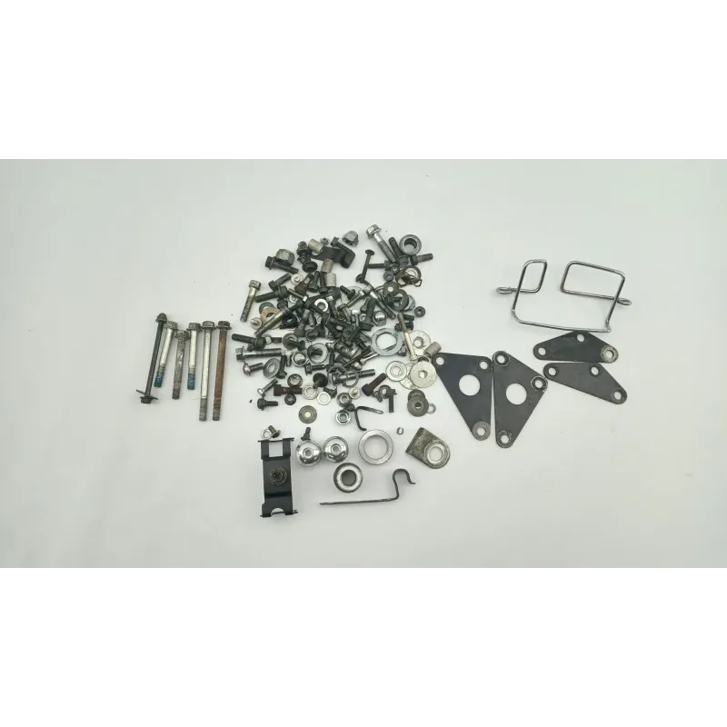 Kit visserie SUZUKI VL 125 INTRUDER 2000 - 2001
