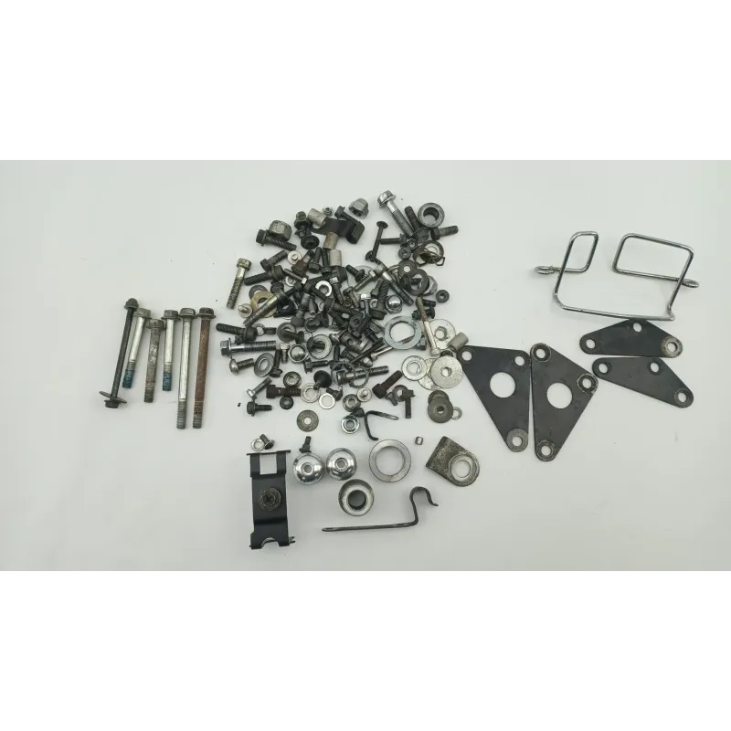 Kit visserie SUZUKI VL 125 INTRUDER 2000 - 2001