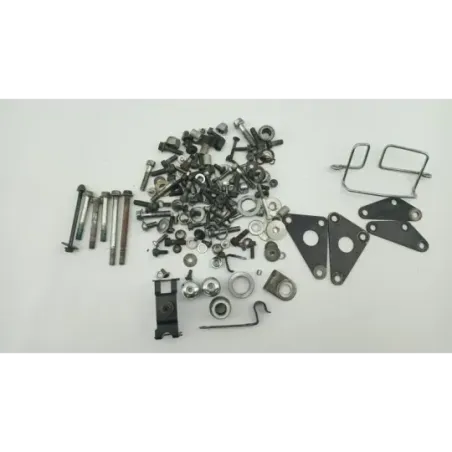 Kit visserie SUZUKI VL 125 INTRUDER 2000 - 2001