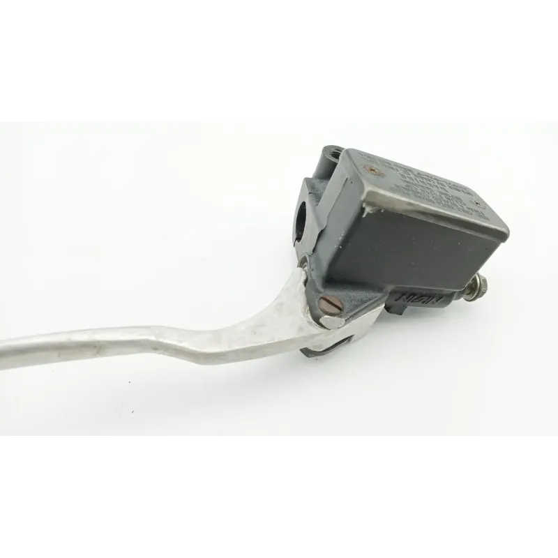 Maitre cylindre frein avant SUZUKI VL 125 INTRUDER 2000 - 2001