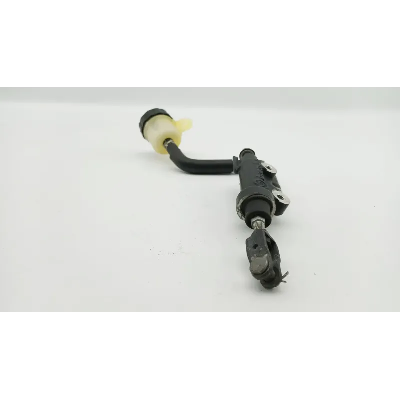 Maitre cylindre frein arriere YAMAHA XJ6 600 2009 - 2016
