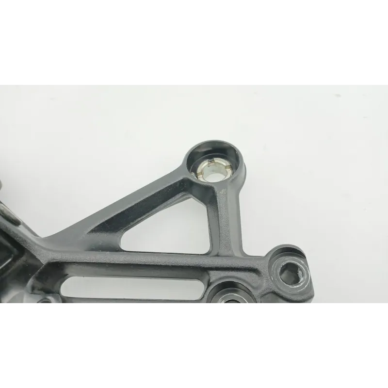 Platine avant droite KTM DUKE 125 ABS 2017 - 2023