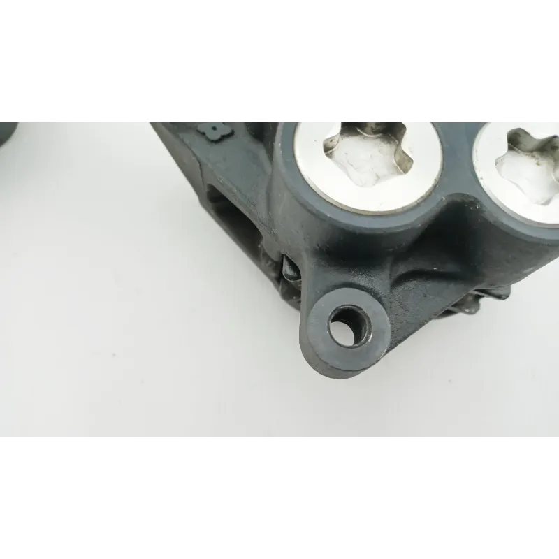 Etrier de frein avant YAMAHA FZ1 1000 FAZER S 2006 - 2010