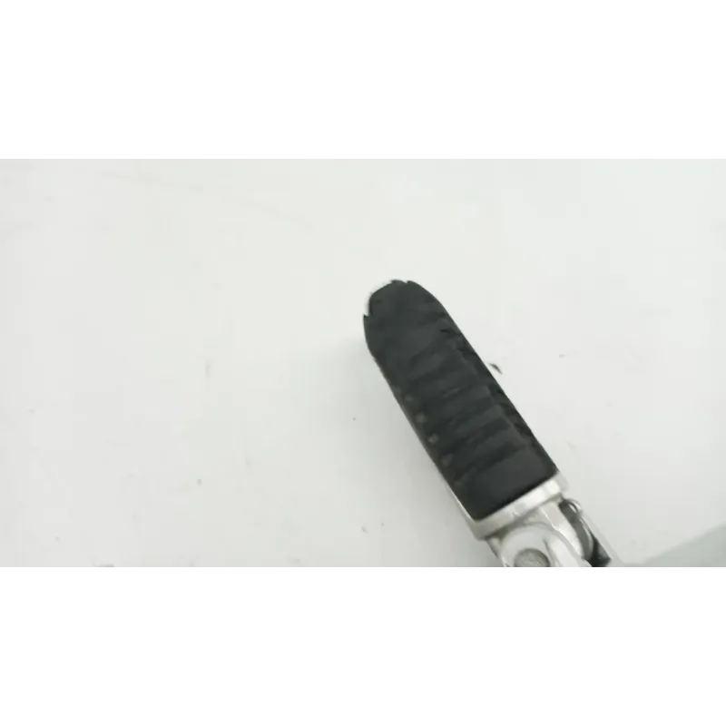 Platine avant droite SUZUKI GSX 1300 BKING 2007 - 2011