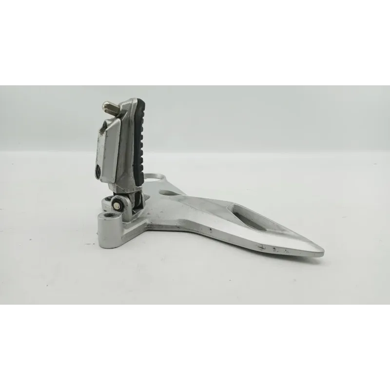 Platine avant gauche SUZUKI GSX 1300 BKING 2007 - 2011
