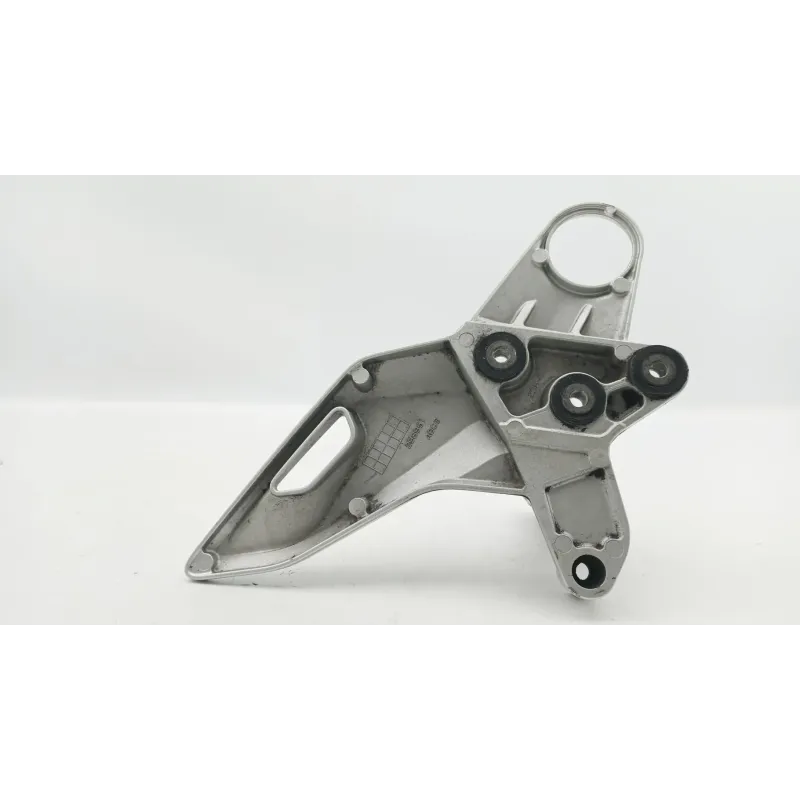 Platine avant gauche SUZUKI GSX 1300 BKING 2007 - 2011