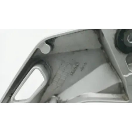 Platine avant gauche SUZUKI GSX 1300 BKING 2007 - 2011