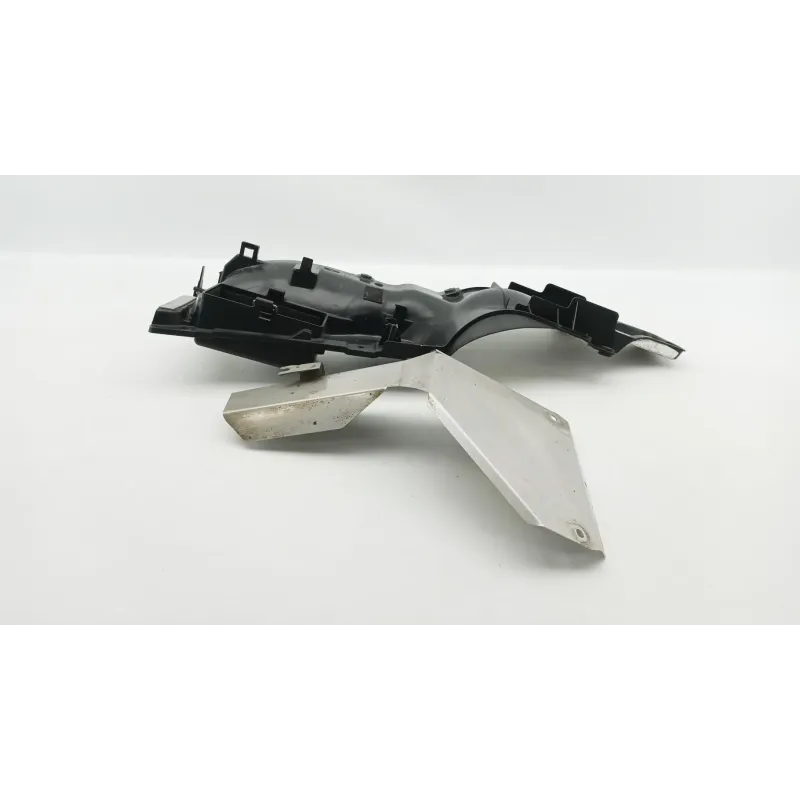 Passage de roue SUZUKI GSX 1300 BKING 2007 - 2011
