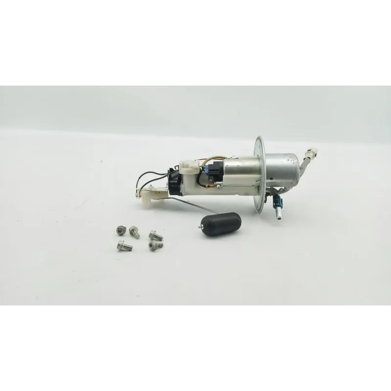 Pompe a essence SUZUKI GSX 1300 BKING 2007 - 2011
