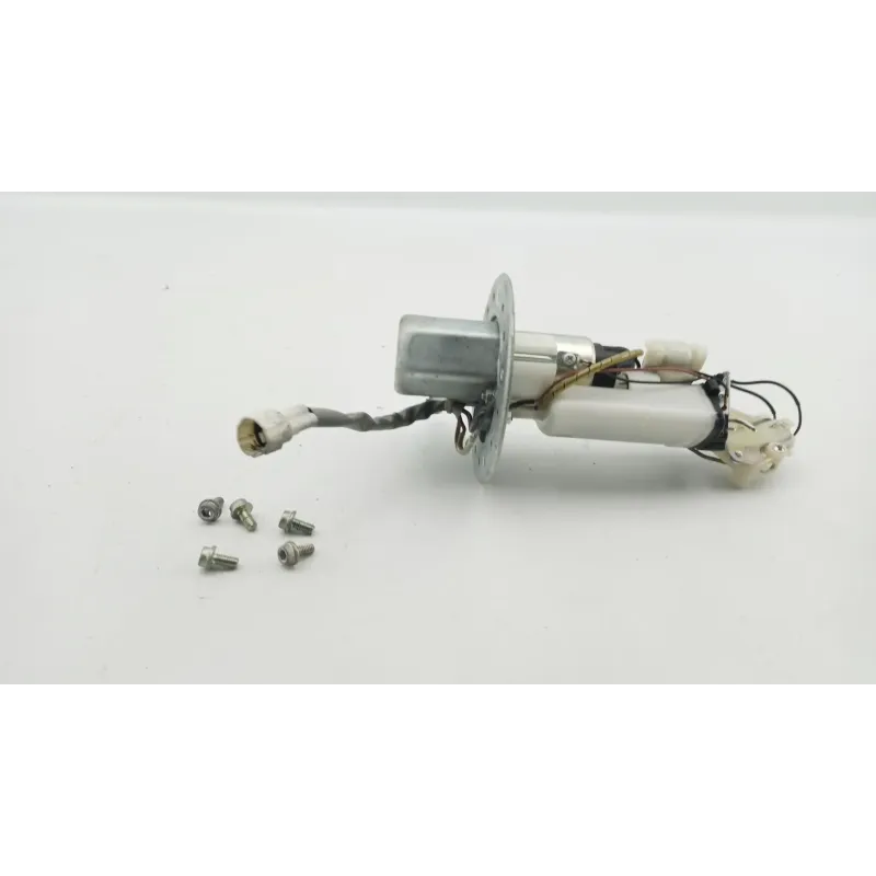Pompe a essence SUZUKI GSX 1300 BKING 2007 - 2011