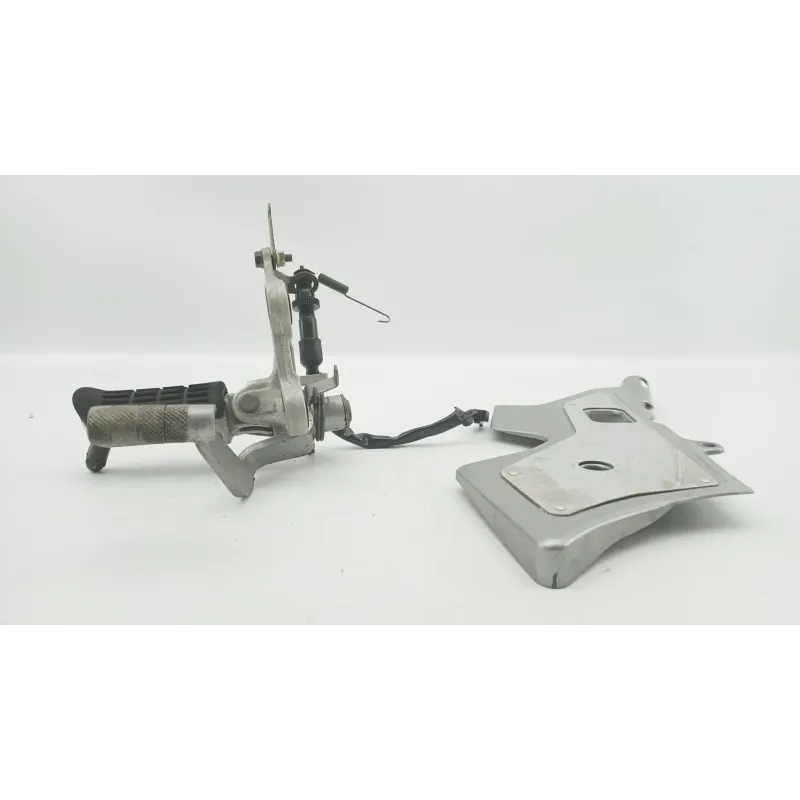 Platine avant droite HONDA CBR 1000 F 1989 - 1992