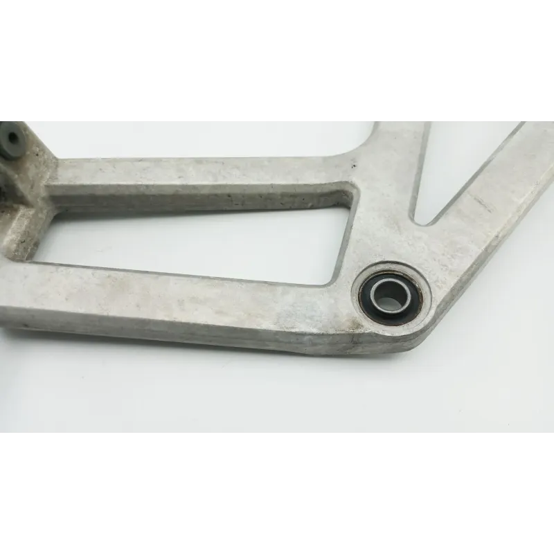 Platine arriere gauche HONDA XRV 750 AFRICA TWIN 1990 - 1992