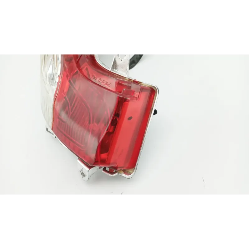Feu arriere droit HONDA FES 125 S WING ABS 2007 - 2014