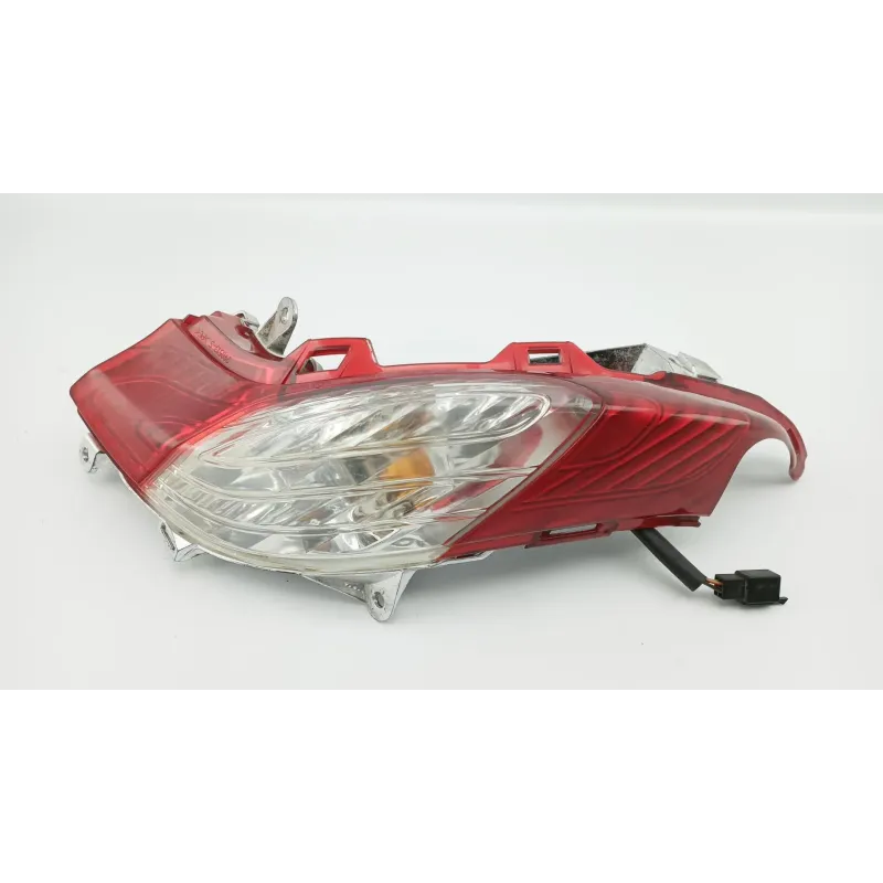 Feu arriere gauche HONDA FES 125 S WING ABS 2007 - 2014