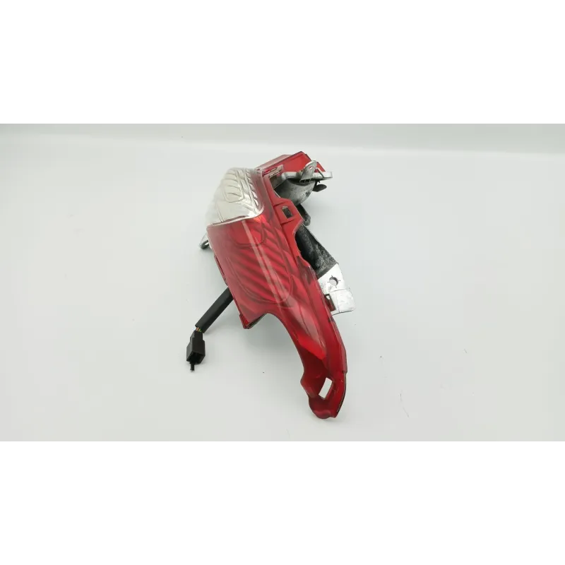 Feu arriere gauche HONDA FES 125 S WING ABS 2007 - 2014