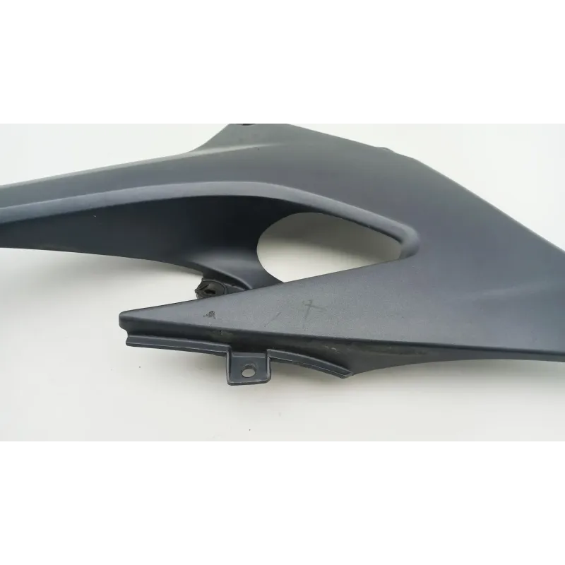 Demi flanc selle gauche KAWASAKI ZR7 750 1999 - 2004