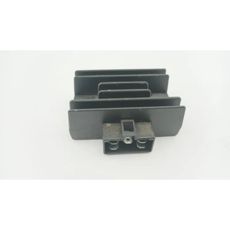 Regulateur charge batterie YAMAHA YBR 125 2005 - 2006