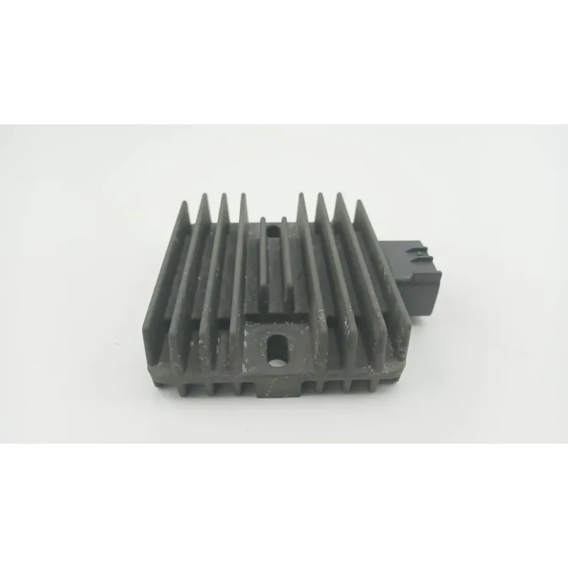 Regulateur charge batterie YAMAHA YP 400 MAJESTY 2009 - 2011