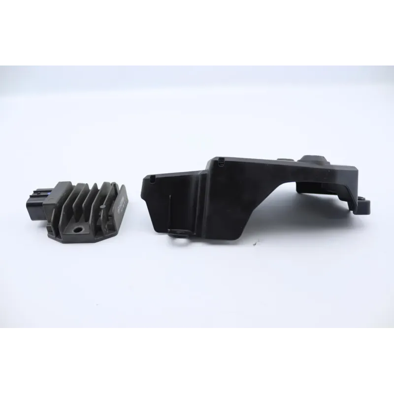 Regulateur charge batterie SUZUKI GSXS 125 ABS 2017 - 2025