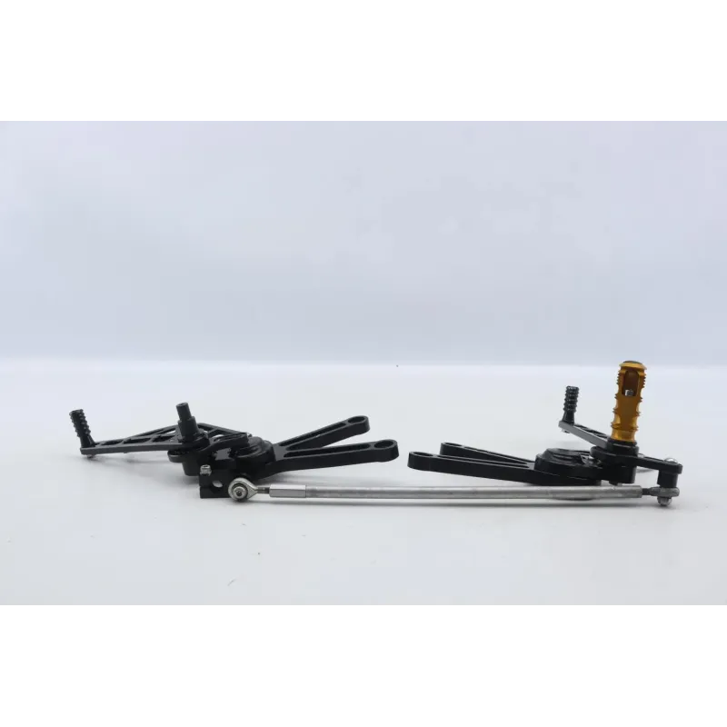 Platine avant droite YAMAHA YZF 1000 R1 2009 - 2011