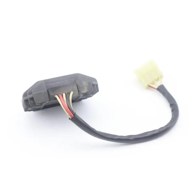 Regulateur charge batterie YAMAHA FZS 600 FAZER 2002 - 2003