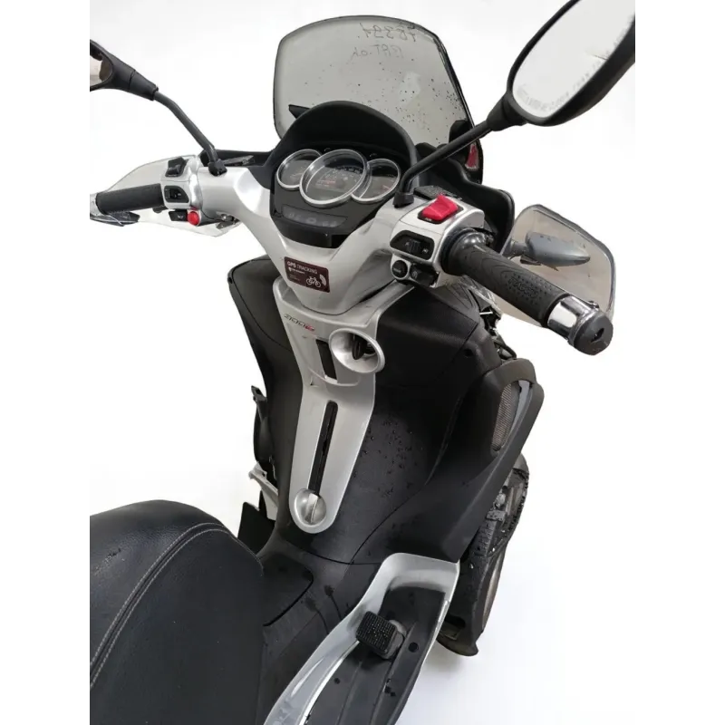PIAGGIO MP3 300 YOURBAN