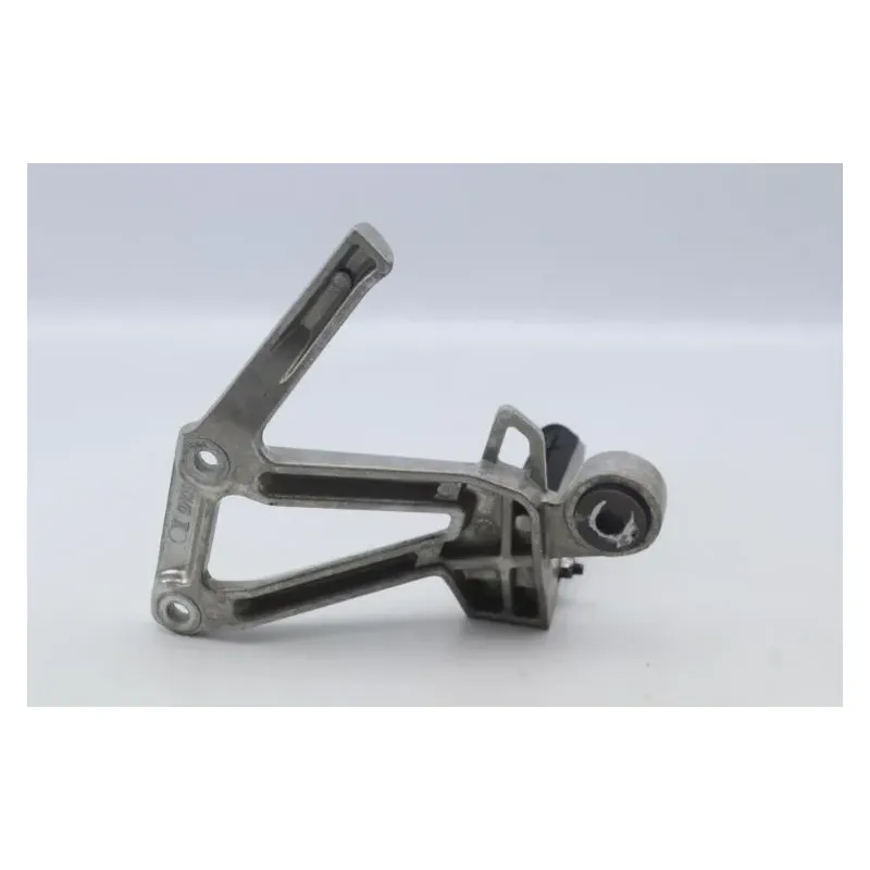 Platine arriere droite YAMAHA FZS 600 FAZER 2002 - 2003