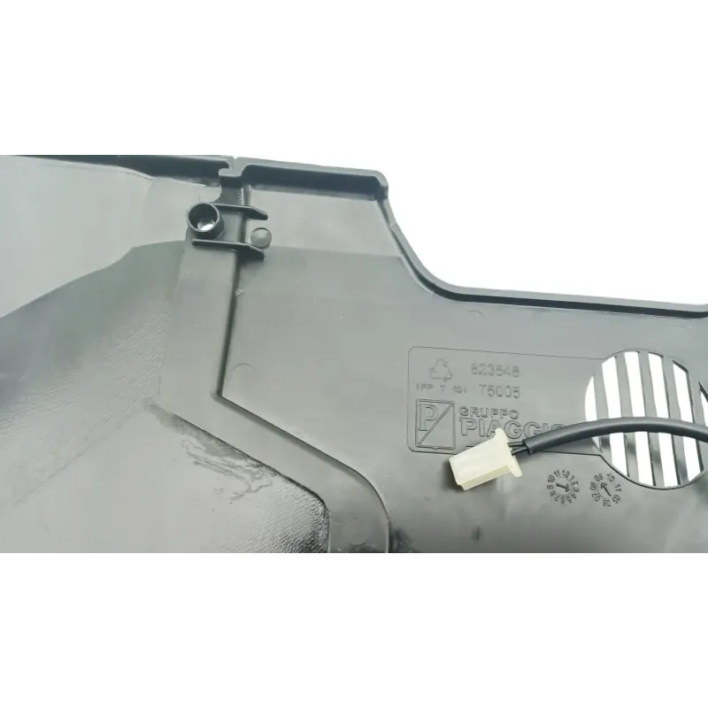 Interieur de carenage PIAGGIO MP3 400 LT 2008 - 2010