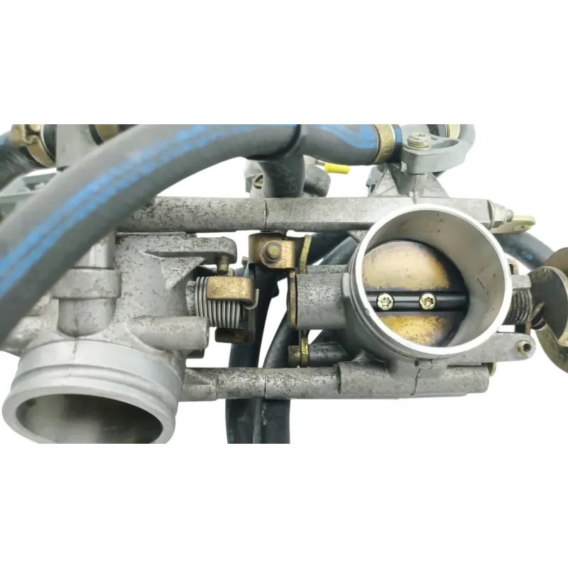 Rampe d'injection DUCATI MONSTER 900 2001 - 2002