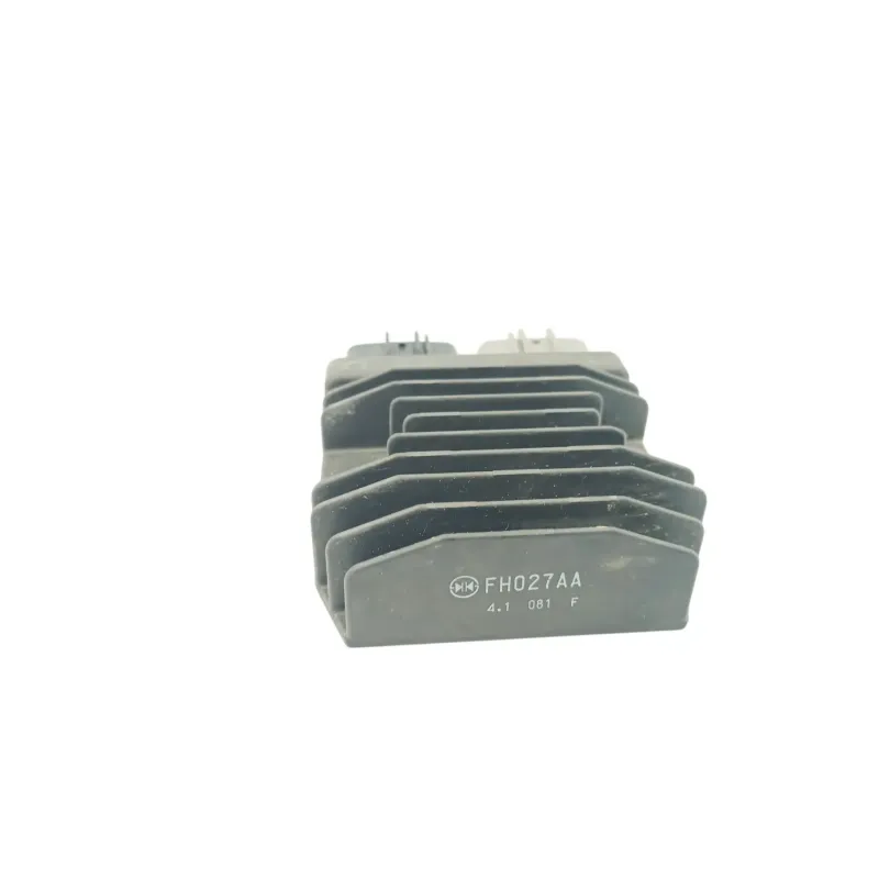 Regulateur charge batterie HONDA CB 750 HORNET ABS 2023 - 2026
