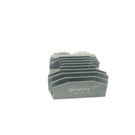 Regulateur charge batterie HONDA CB 750 HORNET ABS 2023 - 2026