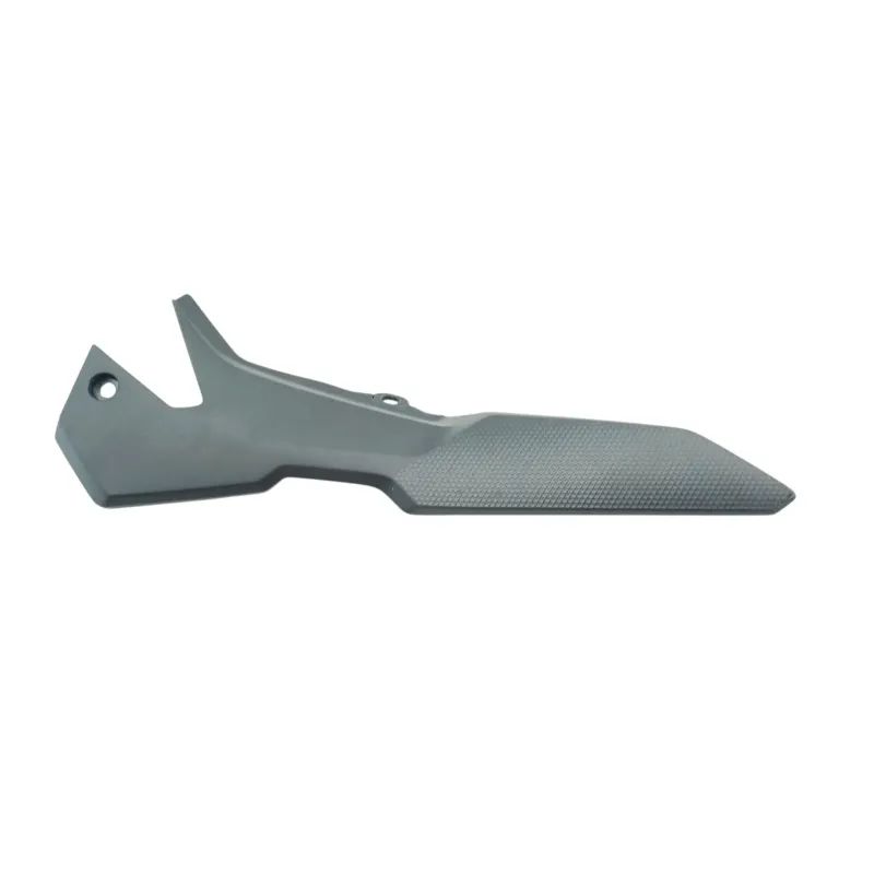 Cache reservoir droit HONDA CB 750 HORNET ABS 2023 - 2026