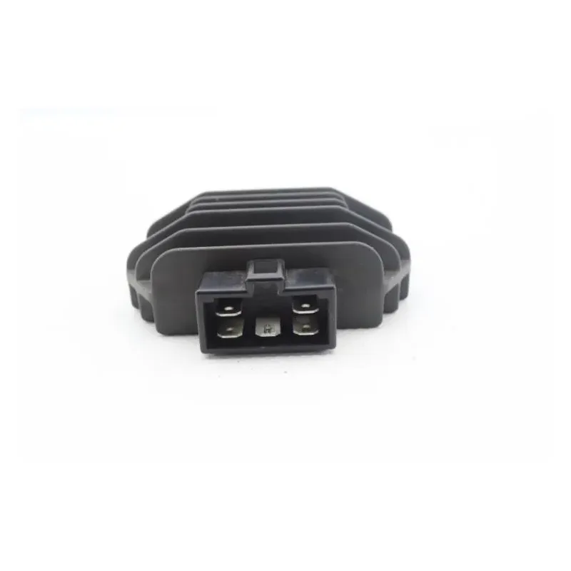Regulateur charge batterie PIAGGIO BEVERLY 125 2004 - 2005