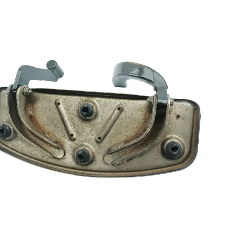 Platine avant droite HARLEY DAVIDSON FLHTCU 1450 ELECTRA GLIDE ULTRA CLASS 2000 - 2006