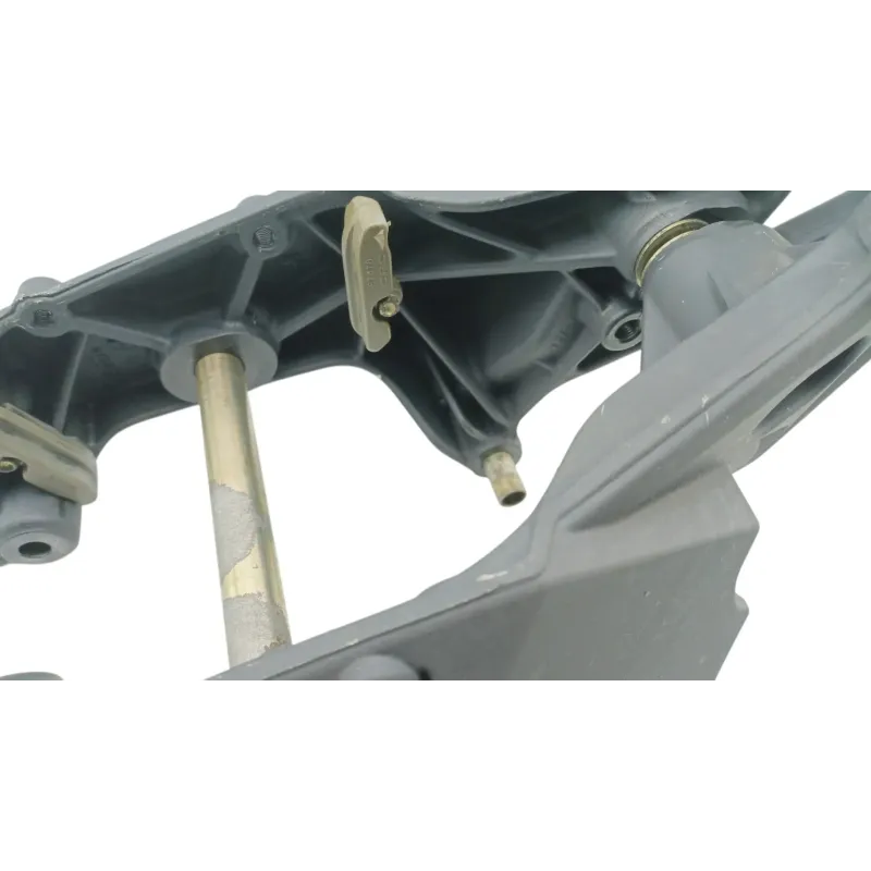 Support moteur MV AGUSTA BRUTALE 910 S 2005 - 2008