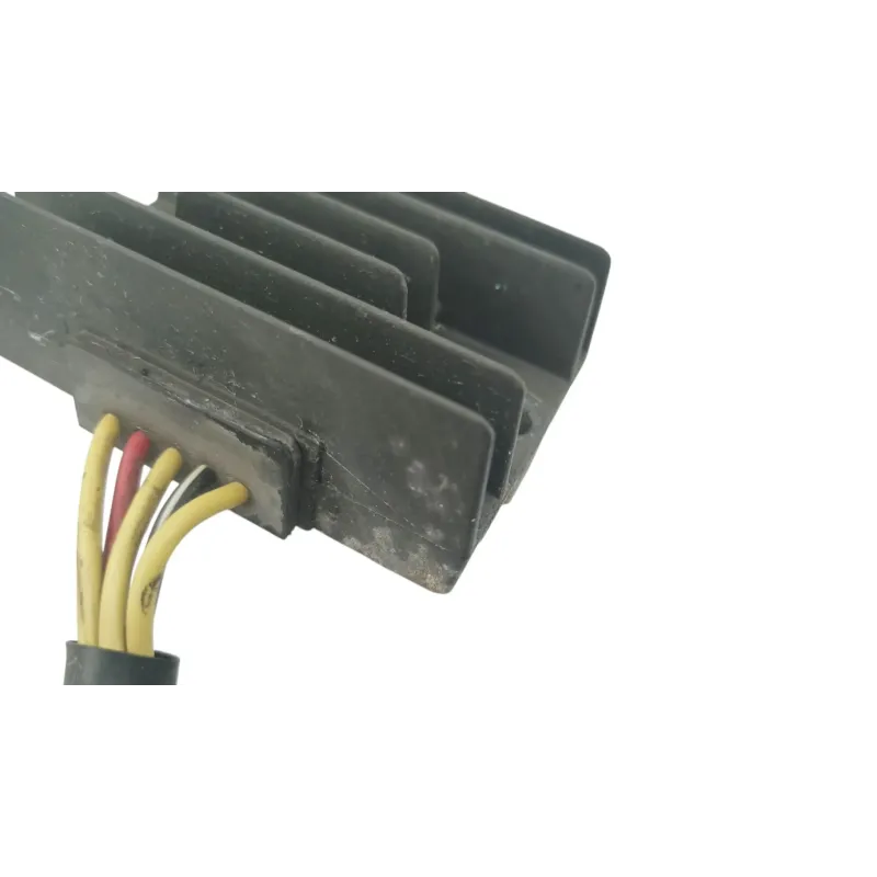 Regulateur charge batterie SUZUKI GN 125 1983 - 2002