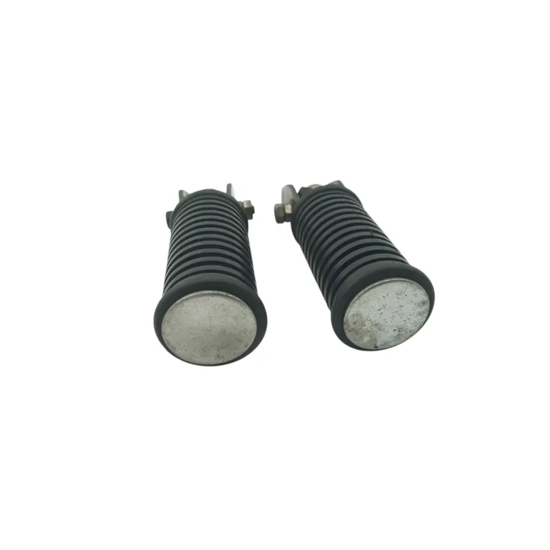 Repose pieds arriere droit SUZUKI GN 125 1983 - 2002