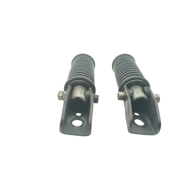 Repose pieds arriere droit SUZUKI GN 125 1983 - 2002