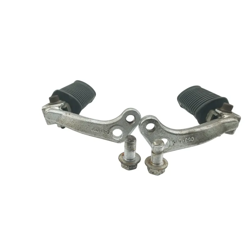 Repose pieds avant droit SUZUKI GN 125 1983 - 2002
